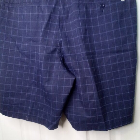 Hang Ten Shorts Men 40 Casual Plaid Blue - Picture 11 of 12